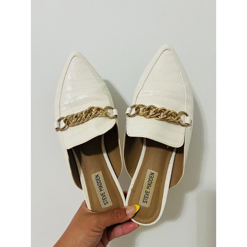Steve Madden flats - size 7.5‎